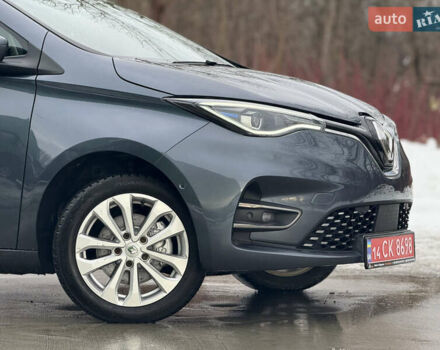 Сірий Рено Зое, об'ємом двигуна 0 л та пробігом 99 тис. км за 13950 $, фото 4 на Automoto.ua