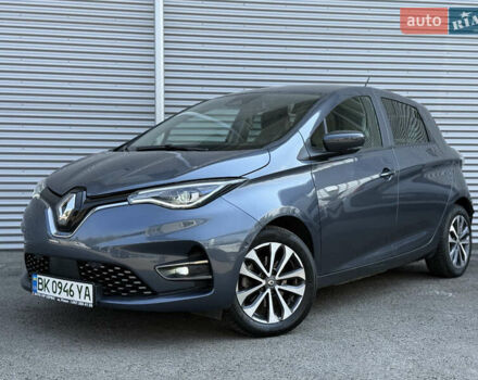 Серый Рено Зое, объемом двигателя 0 л и пробегом 24 тыс. км за 14950 $, фото 4 на Automoto.ua