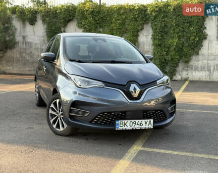 Серый Рено Зое, объемом двигателя 0 л и пробегом 24 тыс. км за 14850 $, фото 9 на Automoto.ua
