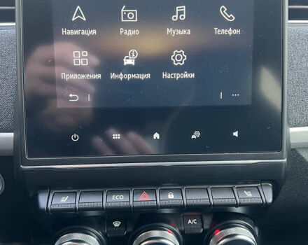 Серый Рено Зое, объемом двигателя 0 л и пробегом 115 тыс. км за 12650 $, фото 50 на Automoto.ua