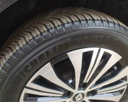 Серый Рено Зое, объемом двигателя 0 л и пробегом 19 тыс. км за 15900 $, фото 18 на Automoto.ua