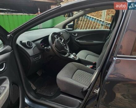 Серый Рено Зое, объемом двигателя 0 л и пробегом 37 тыс. км за 12650 $, фото 8 на Automoto.ua