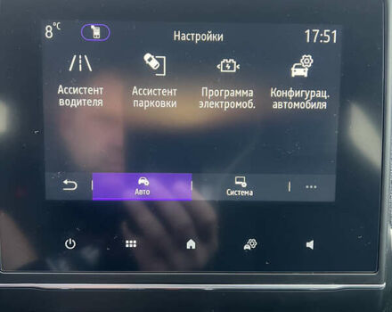 Серый Рено Зое, объемом двигателя 0 л и пробегом 115 тыс. км за 12650 $, фото 52 на Automoto.ua