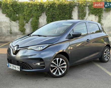 Серый Рено Зое, объемом двигателя 0 л и пробегом 24 тыс. км за 14850 $, фото 2 на Automoto.ua