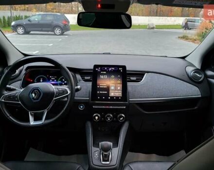 Серый Рено Зое, объемом двигателя 0 л и пробегом 103 тыс. км за 12200 $, фото 21 на Automoto.ua