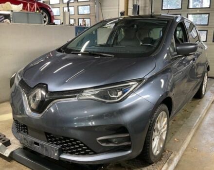 Серый Рено Зое, объемом двигателя 0 л и пробегом 105 тыс. км за 11900 $, фото 1 на Automoto.ua