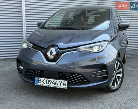 Серый Рено Зое, объемом двигателя 0 л и пробегом 24 тыс. км за 14950 $, фото 3 на Automoto.ua