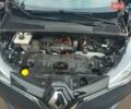Серый Рено Зое, объемом двигателя 0 л и пробегом 68 тыс. км за 13700 $, фото 23 на Automoto.ua