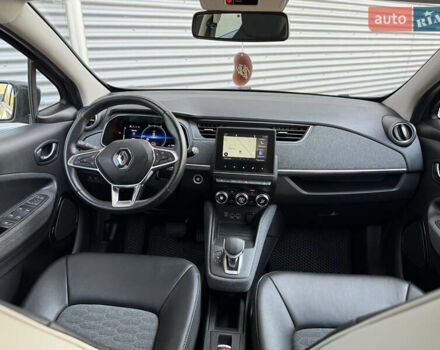 Серый Рено Зое, объемом двигателя 0 л и пробегом 24 тыс. км за 14950 $, фото 47 на Automoto.ua