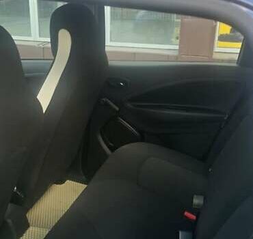 Рено Зое 2021 в Ивано-Франковске на Automoto.ua Серый Рено Зое, объемом двигателя 0 л и пробегом 31 тыс. км за 13450 $, фото 15 на Automoto.ua