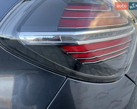 Серый Рено Зое, объемом двигателя 0 л и пробегом 115 тыс. км за 12650 $, фото 47 на Automoto.ua