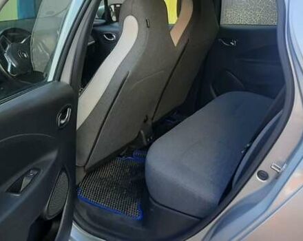 Сірий Рено Зое, об'ємом двигуна 0 л та пробігом 72 тис. км за 13000 $, фото 1 на Automoto.ua
