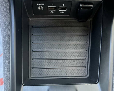 Серый Рено Зое, объемом двигателя 0 л и пробегом 115 тыс. км за 12650 $, фото 40 на Automoto.ua