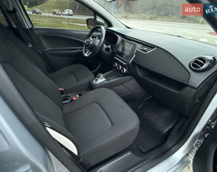 Сірий Рено Зое, об'ємом двигуна 0 л та пробігом 85 тис. км за 12600 $, фото 23 на Automoto.ua