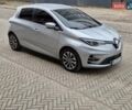 Серый Рено Зое, объемом двигателя 0 л и пробегом 32 тыс. км за 14500 $, фото 1 на Automoto.ua