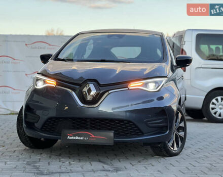 Серый Рено Зое, объемом двигателя 0 л и пробегом 115 тыс. км за 12650 $, фото 67 на Automoto.ua