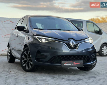 Серый Рено Зое, объемом двигателя 0 л и пробегом 115 тыс. км за 12650 $, фото 5 на Automoto.ua