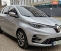 Серый Рено Зое, объемом двигателя 0 л и пробегом 32 тыс. км за 14500 $, фото 7 на Automoto.ua