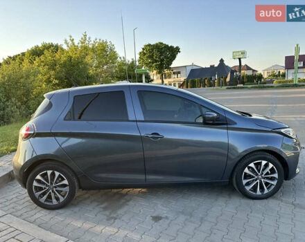 Серый Рено Зое, объемом двигателя 0 л и пробегом 35 тыс. км за 13450 $, фото 7 на Automoto.ua