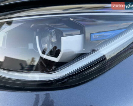 Серый Рено Зое, объемом двигателя 0 л и пробегом 115 тыс. км за 12650 $, фото 43 на Automoto.ua