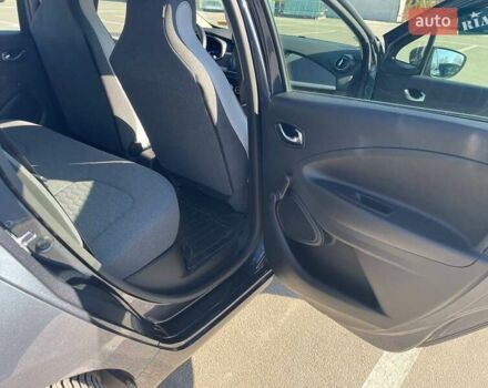 Серый Рено Зое, объемом двигателя 0 л и пробегом 22 тыс. км за 14100 $, фото 9 на Automoto.ua