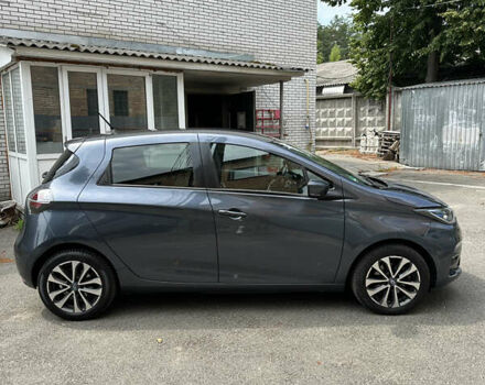 Серый Рено Зое, объемом двигателя 0 л и пробегом 133 тыс. км за 15500 $, фото 1 на Automoto.ua