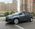 Серый Рено Зое, объемом двигателя 0 л и пробегом 33 тыс. км за 12900 $, фото 33 на Automoto.ua