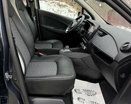 Сірий Рено Зое, об'ємом двигуна 0 л та пробігом 99 тис. км за 13950 $, фото 27 на Automoto.ua