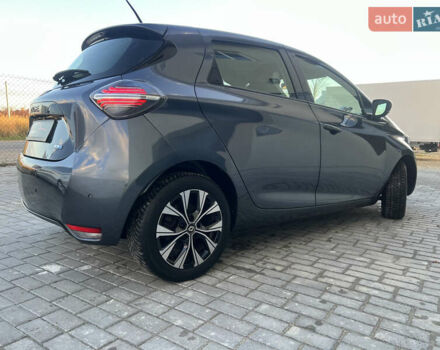 Серый Рено Зое, объемом двигателя 0 л и пробегом 115 тыс. км за 12650 $, фото 12 на Automoto.ua