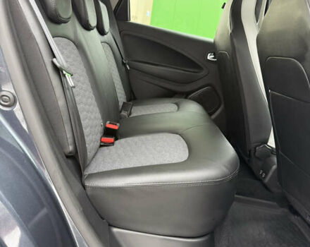 Сірий Рено Зое, об'ємом двигуна 0 л та пробігом 99 тис. км за 13950 $, фото 26 на Automoto.ua