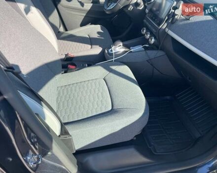 Серый Рено Зое, объемом двигателя 0 л и пробегом 22 тыс. км за 14100 $, фото 12 на Automoto.ua