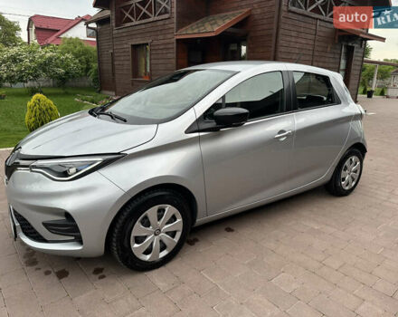 Серый Рено Зое, объемом двигателя 0 л и пробегом 77 тыс. км за 11999 $, фото 10 на Automoto.ua