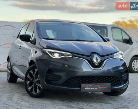 Серый Рено Зое, объемом двигателя 0 л и пробегом 115 тыс. км за 12650 $, фото 59 на Automoto.ua