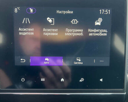 Серый Рено Зое, объемом двигателя 0 л и пробегом 115 тыс. км за 12550 $, фото 26 на Automoto.ua