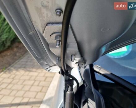 Серый Рено Зое, объемом двигателя 0 л и пробегом 66 тыс. км за 12850 $, фото 30 на Automoto.ua