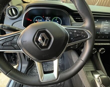 Серый Рено Зое, объемом двигателя 0 л и пробегом 46 тыс. км за 13200 $, фото 2 на Automoto.ua