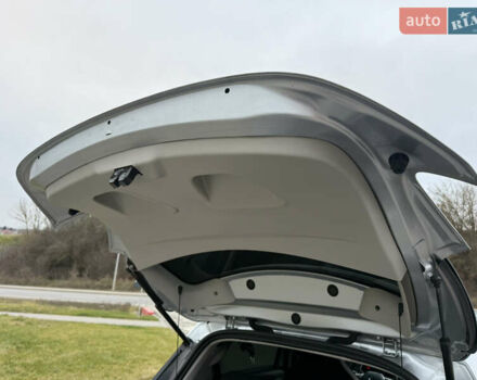 Сірий Рено Зое, об'ємом двигуна 0 л та пробігом 85 тис. км за 12600 $, фото 19 на Automoto.ua