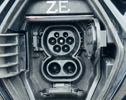 Рено Зое 2021 в Здолбунове на Automoto.ua Серый Рено Зое, объемом двигателя 0 л и пробегом 81 тыс. км за 12499 $, фото 51 на Automoto.ua