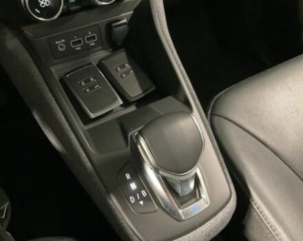 Серый Рено Зое, объемом двигателя 0 л и пробегом 105 тыс. км за 11900 $, фото 12 на Automoto.ua