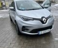 Серый Рено Зое, объемом двигателя 0 л и пробегом 94 тыс. км за 12400 $, фото 1 на Automoto.ua