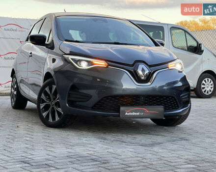 Серый Рено Зое, объемом двигателя 0 л и пробегом 115 тыс. км за 12650 $, фото 54 на Automoto.ua