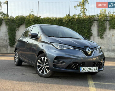 Серый Рено Зое, объемом двигателя 0 л и пробегом 24 тыс. км за 14850 $, фото 8 на Automoto.ua
