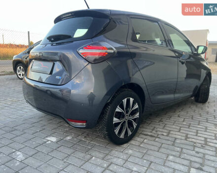 Серый Рено Зое, объемом двигателя 0 л и пробегом 115 тыс. км за 12650 $, фото 64 на Automoto.ua