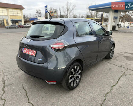 Серый Рено Зое, объемом двигателя 0 л и пробегом 45 тыс. км за 12999 $, фото 18 на Automoto.ua