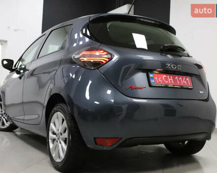 Серый Рено Зое, объемом двигателя 0 л и пробегом 28 тыс. км за 14700 $, фото 22 на Automoto.ua