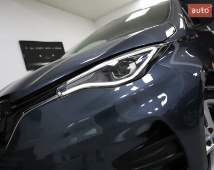 Серый Рено Зое, объемом двигателя 0 л и пробегом 28 тыс. км за 14700 $, фото 11 на Automoto.ua