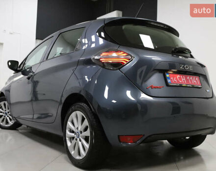 Серый Рено Зое, объемом двигателя 0 л и пробегом 28 тыс. км за 14700 $, фото 23 на Automoto.ua