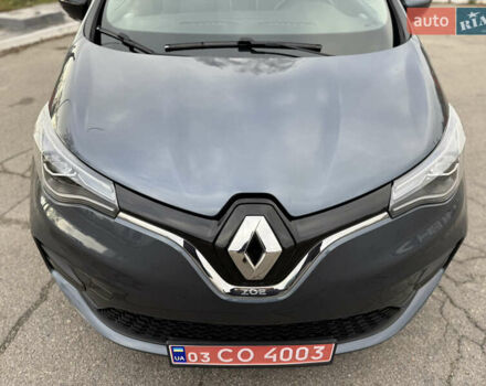 Серый Рено Зое, объемом двигателя 0 л и пробегом 45 тыс. км за 12999 $, фото 33 на Automoto.ua