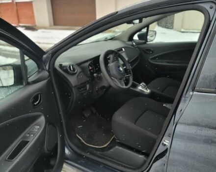 Серый Рено Зое, объемом двигателя 0 л и пробегом 23 тыс. км за 13650 $, фото 8 на Automoto.ua