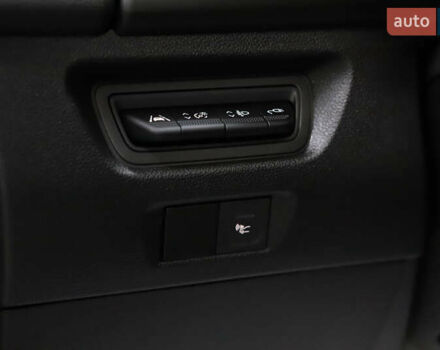 Серый Рено Зое, объемом двигателя 0 л и пробегом 28 тыс. км за 14700 $, фото 44 на Automoto.ua